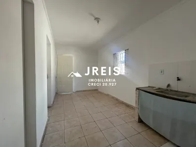Casa com 2 Quartos para alugar, 60m² no Samambaia Sul, Brasília