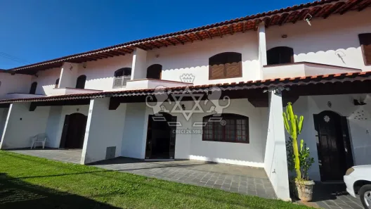 Sobrado com 2 Quartos à venda, 85m² no Jardim Brasil, Caraguatatuba
