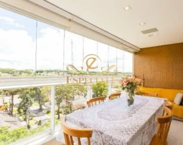 Apartamento com 3 Quartos para alugar, 158m² no Água Verde, Curitiba