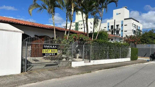 Casa com 4 Quartos à venda, 325m² no Trindade, Florianópolis