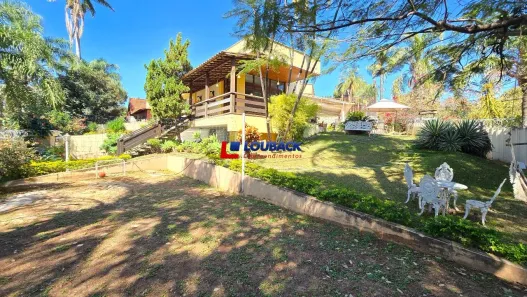Casa com 4 Quartos para alugar, 470m² no São Luiz, Belo Horizonte