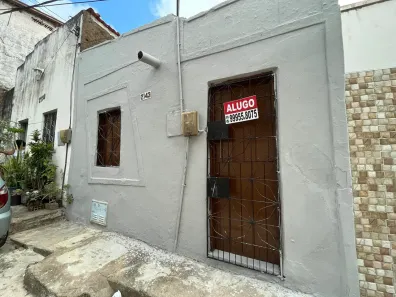 Casa com 1 Quarto para alugar, 45m² no Joaquim Távora, Fortaleza