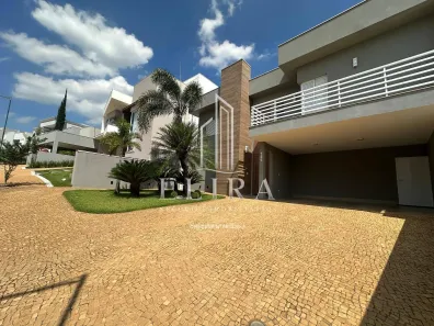 Sobrado com 3 Quartos à venda, 203m² no Vila Cordenonsi, Americana