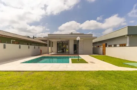 Casa de Condomínio com 3 Quartos à venda, 255m² no Paião, Guararema