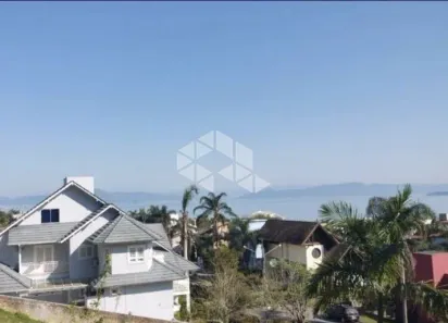 Lote/Terreno à venda, 686m² no Cacupé, Florianópolis