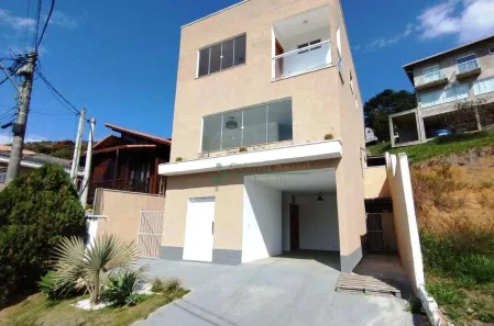Casa de Condomínio com 3 Quartos à venda, 220m² no Albuquerque, Teresópolis