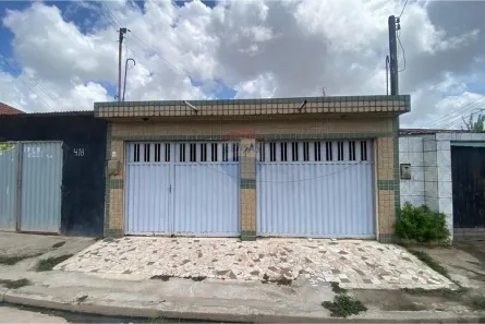 Casa com 1 Quarto à venda, 210m² no Cidade Universitária, Maceió