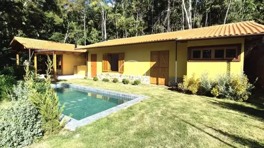 Casa com 4 Quartos à venda, 244m² no Itaipava, Petrópolis