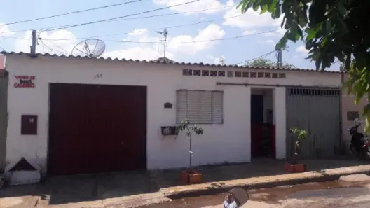 Casa com 3 Quartos à venda, 200m² no São Jorge, Uberlândia
