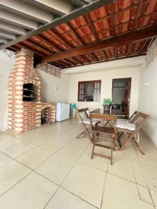 Casa com 4 Quartos para alugar, 130m² no Rancho Novo, Nova Iguaçu