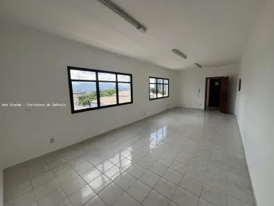 Sala Comercial para alugar, 63m² no Vila Mathias, Santos