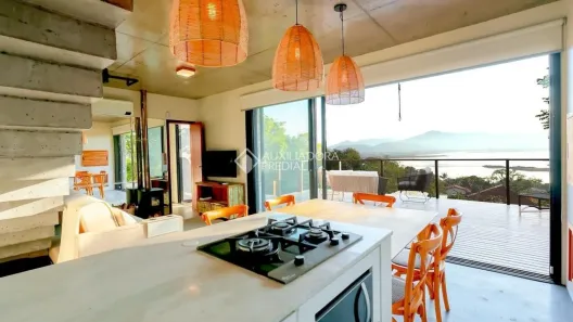 Casa com 2 Quartos à venda, 114m² no , Garopaba