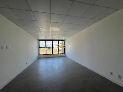 Sala Comercial para alugar, 49m² no Swiss Park, Campinas