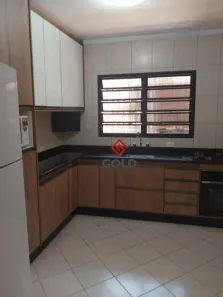 Sobrado com 3 Quartos à venda, 184m² no Jardim Rina, Santo André
