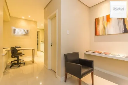 Sala Comercial com 3 Quartos à venda, 118m² no Petrópolis, Porto Alegre