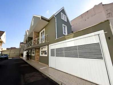 Sobrado com 3 Quartos à venda, 171m² no Guaíra, Curitiba