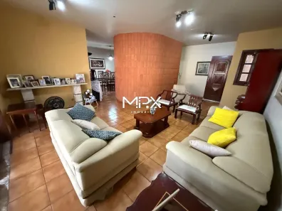 Sobrado com 3 Quartos à venda, 257m² no Vila Independência, Piracicaba
