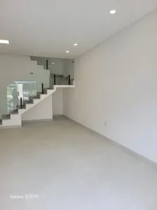 Casa com 3 Quartos à venda, 120m² no Lagoa, Macaé