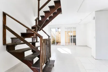 Casa de Condomínio com 2 Quartos para alugar, 110m² no Centro, Canoas