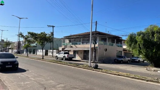 Sobrado com 4 Quartos à venda, 330m² no Nova Almeida Centro, Serra