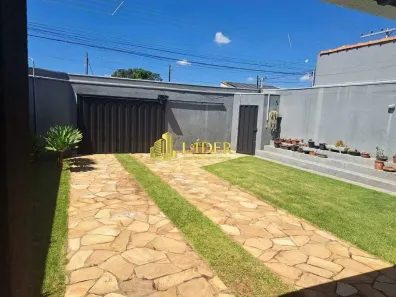 Casa com 3 Quartos à venda, 190m² no Nossa Senhora das Graças, Uberlândia
