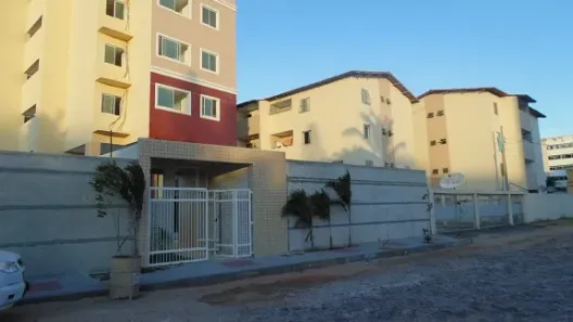 Apartamento com 2 Quartos à venda, 73m² no Icaraí, Caucaia