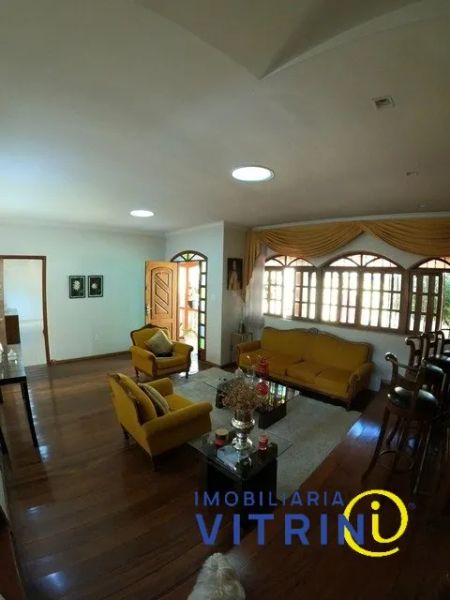 Casa com 4 quartos — Castelo, Belo Horizonte