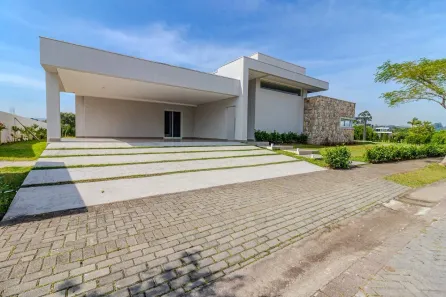Casa de Condomínio com 4 Quartos à venda, 370m² no Centro, Camboriú