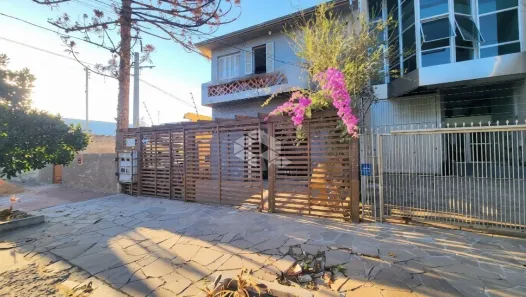 Casa com 3 Quartos à venda, 206m² no Navegantes, Porto Alegre