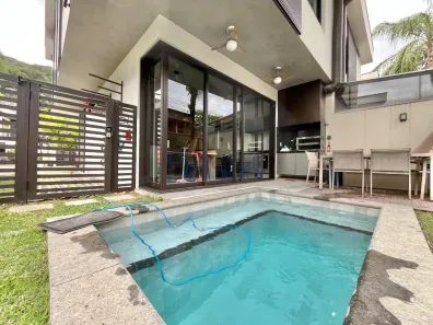 Casa de Condomínio com 4 Quartos para alugar, 130m² no Camburi, São Sebastião
