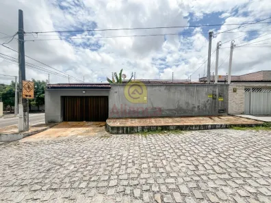 Casa com 4 Quartos à venda, 240m² no Pitimbu, Natal