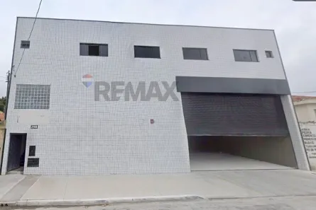 Galpão/Depósito/Armazém com 2 Quartos para alugar, 600m² no Vila Sabrina, São Paulo
