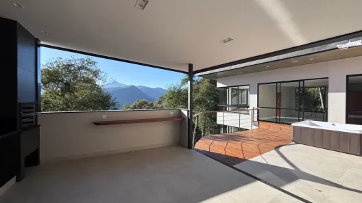 Casa de Condomínio com 2 Quartos à venda, 200m² no Corrêas, Petrópolis