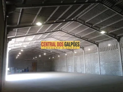 Galpão/Depósito/Armazém para alugar, 2715m² no BNH, Mesquita