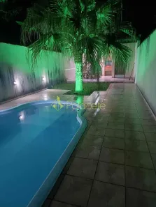 Casa com 3 Quartos à venda, 180m² no Vila São Benedito, Pindamonhangaba