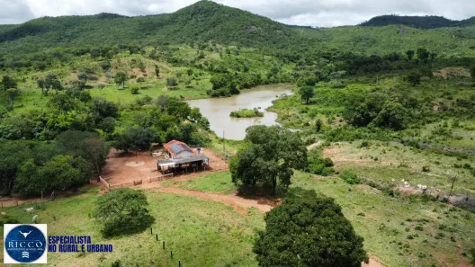 Fazenda/Sítio com 3 Quartos à venda, 146m² no Setor Central, Minaçu