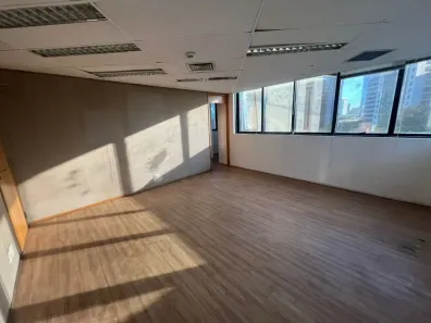 Sala Comercial para venda ou aluguel, 254m² no Cidade Monções, São Paulo