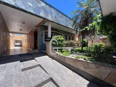 Casa com 4 Quartos à venda, 180m² no Bal Stella Maris, Peruíbe