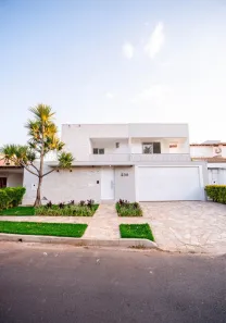 Casa à venda, 378m² no Jardim Karaíba, Uberlândia
