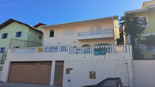Casa com 10 Quartos à venda, 425m² no Pantanal, Florianópolis