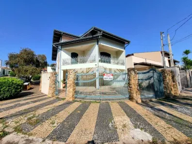 Sobrado com 3 Quartos para alugar, 262m² no Chácaras Alpina, Valinhos