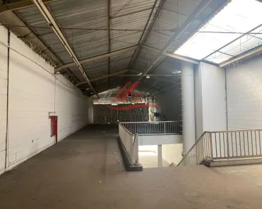 Prédio Comercial à venda, 1250m² no Centro, Mauá
