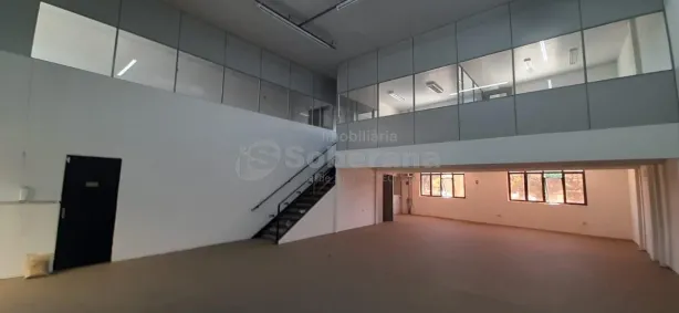 Galpão/Depósito/Armazém para alugar, 550m² no Jardim do Trevo, Campinas