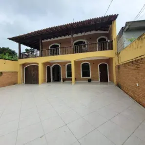 com 4 Quartos para alugar, 300m² no Jardim Santa Maria, Jacareí