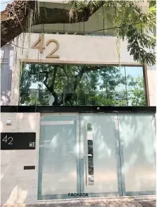 Prédio Comercial para alugar, 369m² no Humaitá, Rio de Janeiro