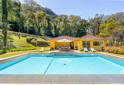 Casa com 7 Quartos à venda, 529m² no Corrêas, Petrópolis