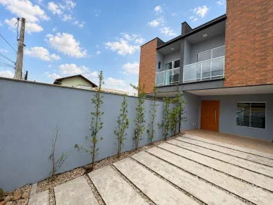 Casa com 3 Quartos à venda, 108m² no Bucarein, Joinville
