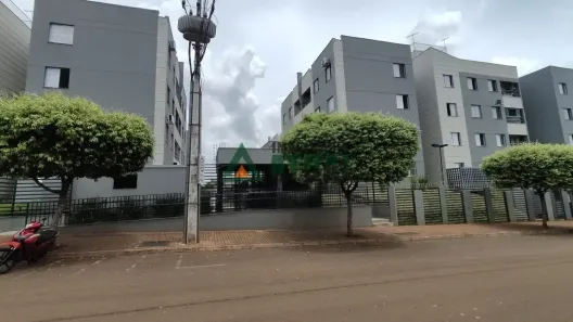 Apartamento com 3 Quartos para venda ou aluguel, 54m² no Vila Casoni, Londrina