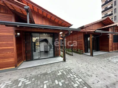 Casa de Condomínio com 2 Quartos para alugar, 40m² no Centro, Itajaí
