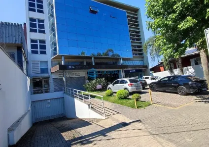Imóvel Comercial para venda ou aluguel, 59m² no Santa Lúcia, Caxias do Sul